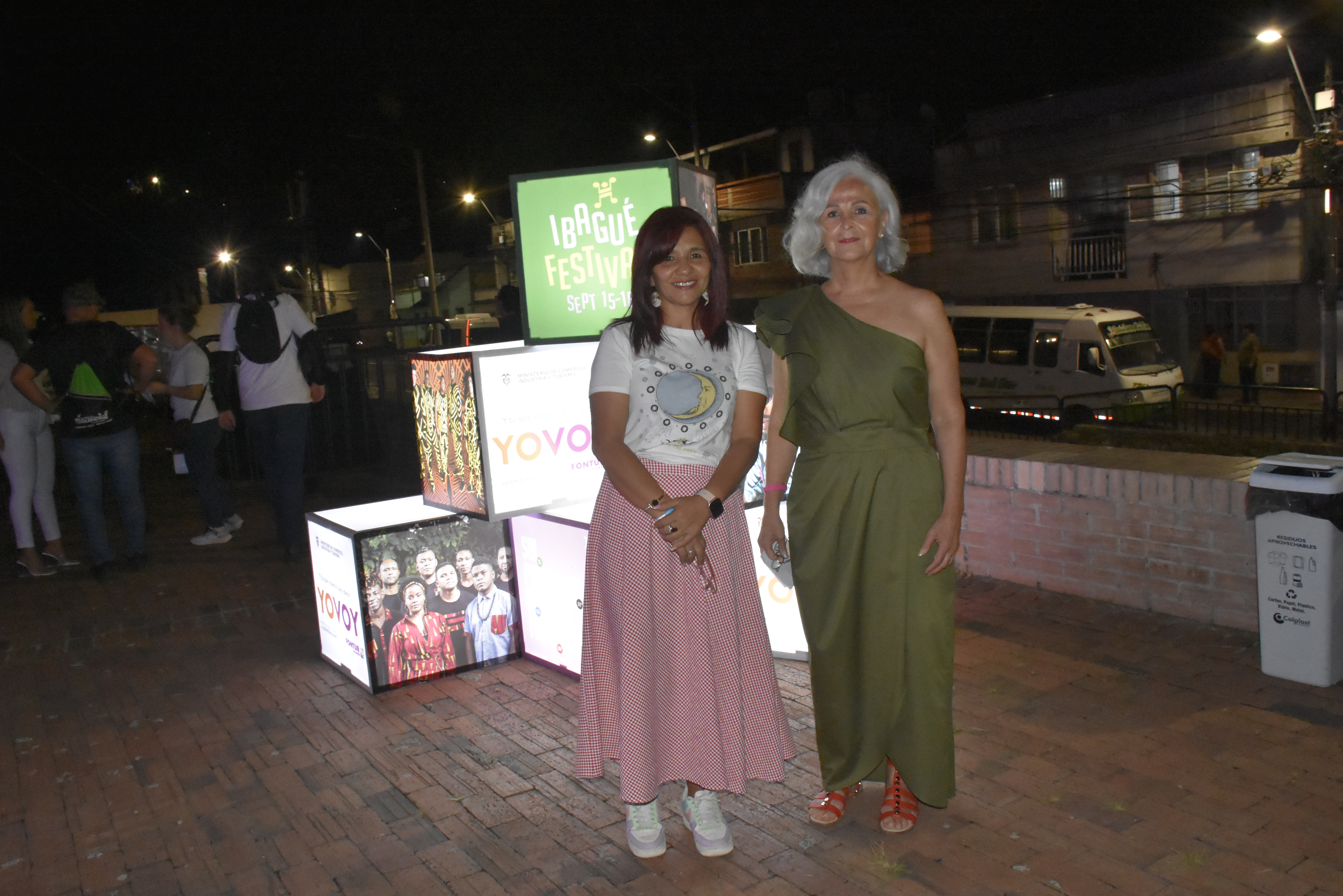 La secretaria de Cultura, Diana Londoño y Julia Salvi, presidenta de la fundación Salvi y directora del ‘Ibagué Festival’, disfrutaron del concierto de apertura. 
