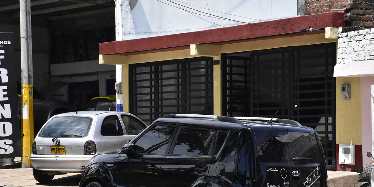 En esta casa ubicada sobre la avenida Ambalá con calle 32 fue el homicidio. 
