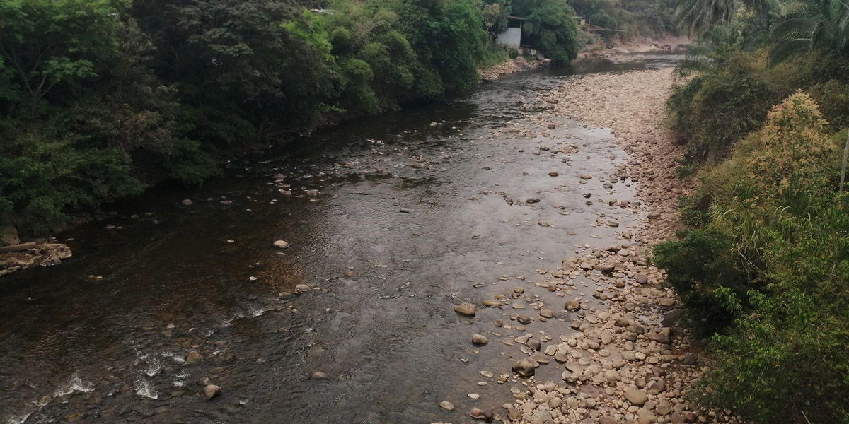 El bajo nivel del río Sumapaz a su paso por Melgar deja gran preocupación en el oriente del departamento. 