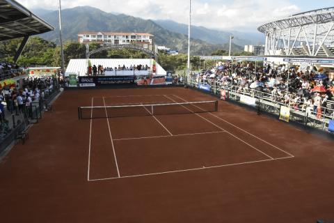 Estadio de tenis en el que se espera que se realicen competencias de talla internacional.
