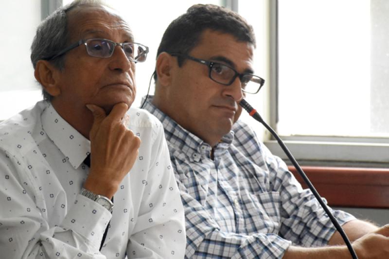Carlos Heberto Ángel Torres, exgerente del Imdri condenado, y su abogado.