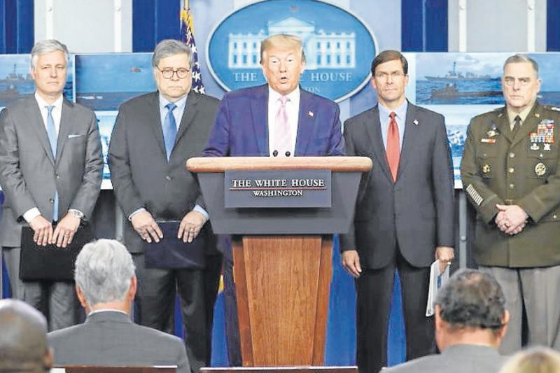 Este anuncio del presidente estadounidense sobre el despliegue militar en Latinoamérica se produjo en la rueda de prensa diaria de la Casa Blanca sobre el coronavirus.