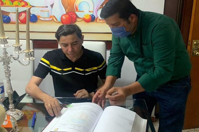 El 8 de abril, el Alcalde de Ibagué posesionó a Edilberto Pava como secretario de Desarrollo Social Comunitario.