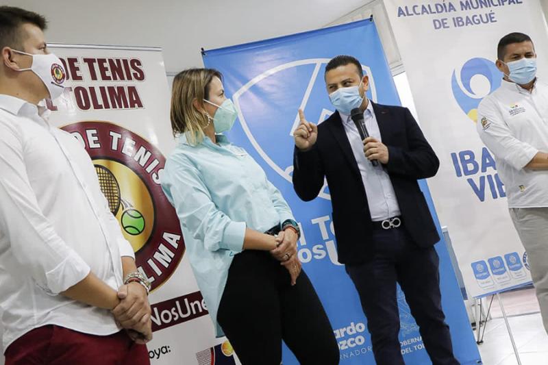 La viceministra del Deporte, Lina María Barrera, estuvo como invitada ayer en la presentación oficial de las competencias.