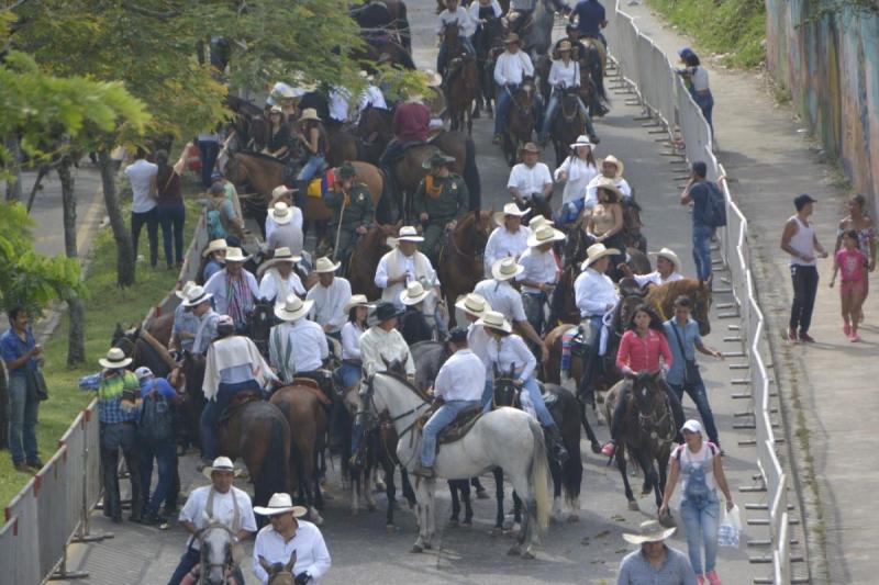 Archivo / El Nuevo Día Las cabalgatas son consideradas por Asocatol parte del patrimonio cultural de la nación.