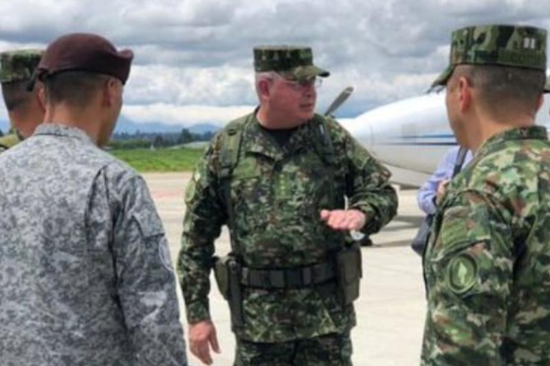 El comandante de las Fuerzas Militares se desplazó al Cauca tras secuestro de pelotón 