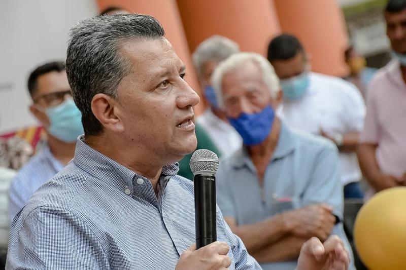 Ricardo Orozco, gobernador del Tolima, indicó que el nuevo aeropuerto podría costar hasta tres billones de pesos. 