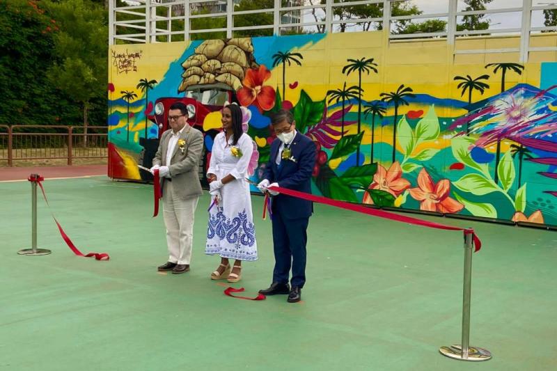 Colprensa / EL NUEVO DÍA A la ceremonia asistieron la ministra de Cultura, Angélica Mayolo Obregón; el ministro de Cultura, Deportes y Turismo de Corea, Park Bo-gyoon; el alcalde de Seúl, Oh Se Hoon.