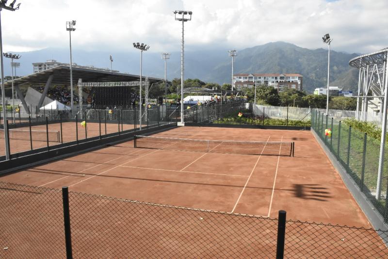 El Complejo de Raquetas fue inaugurado hace una semana en el Parque Deportivo de Ibagué.