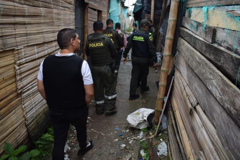 ¡A tiros, recibieron a policías en barrio de Ibagué! La balacera causó pánico en las viviendas