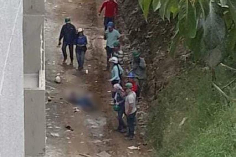 ¡Tragedia en Ibagué! Mueren 3 trabajadores en conjunto residencial tras ser golpeados por torre grúa