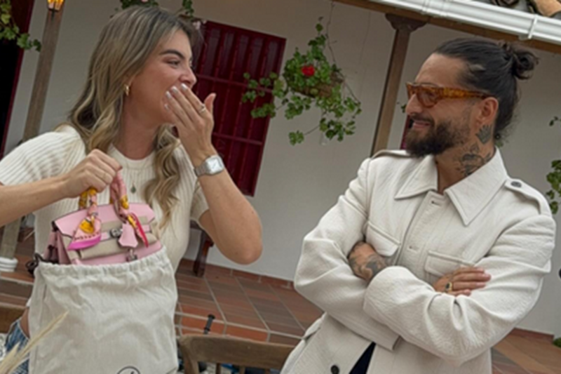 Bolso que Maluma le regaló a su novia cuesta más que un apartamento en Ibagué: esto vale